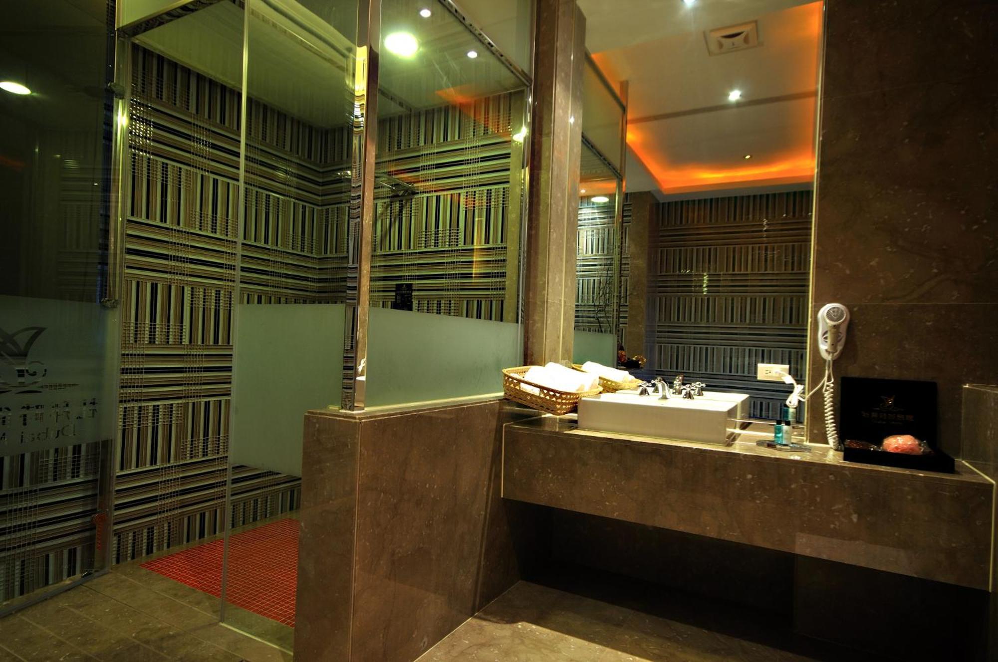 Dubai Motel Yilan Dış mekan fotoğraf